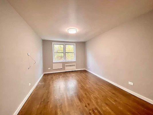 Foto del edificio - 1 bedroom in BRONX NY 10471