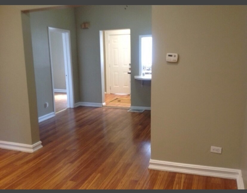 Foto principal - 8131 S Calumet Ave