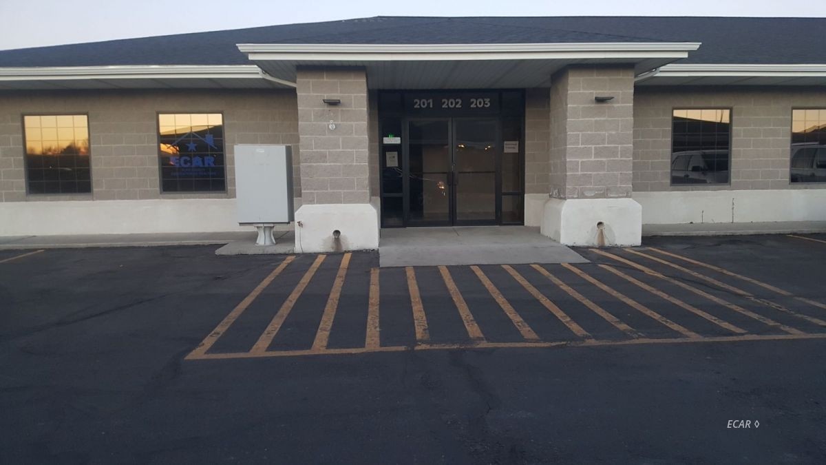 Primary Photo - Lease This building.