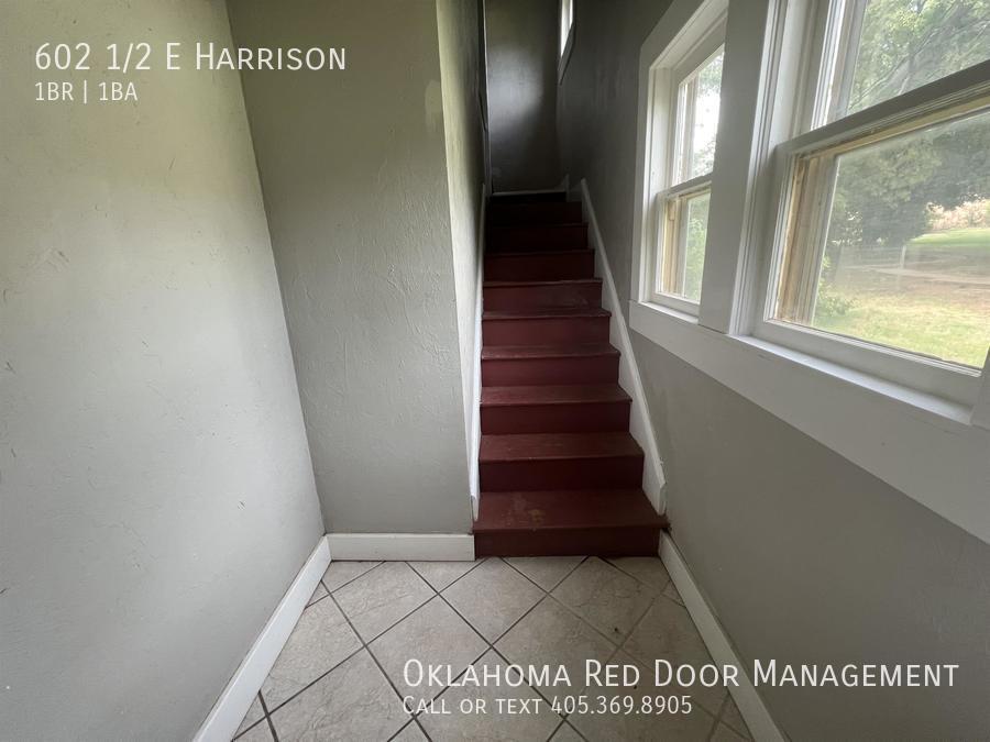 Primary Photo - 602 1/2 E Harrison