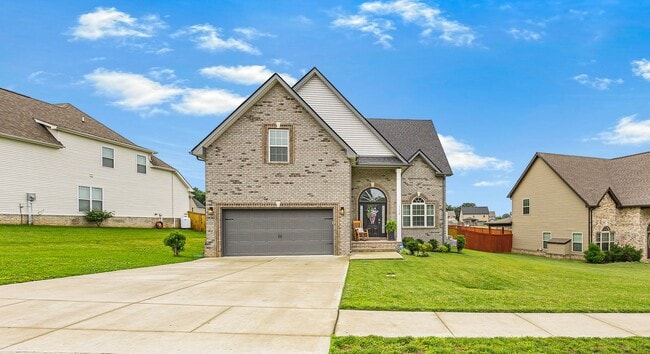 Building Photo - Pet Friendly Four Bedroom!