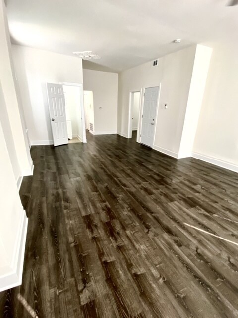 Foto del edificio - 1224 W Webster Ave