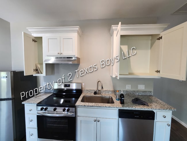 Foto del edificio - 101 N Pecan St