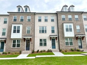Building Photo - 1651 Wellborn Walk