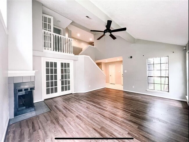 Building Photo - 9226 Spindlewood Dr