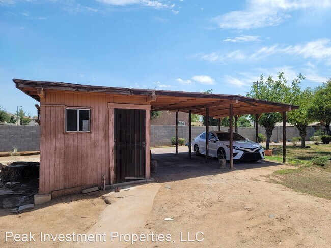 Building Photo - 3 br, 2.5 bath House - 1328 E ROESER ROAD