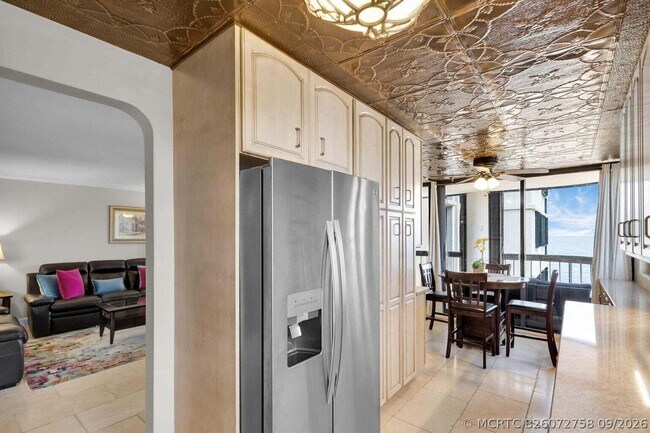 Foto del edificio - 5380 N Ocean Dr