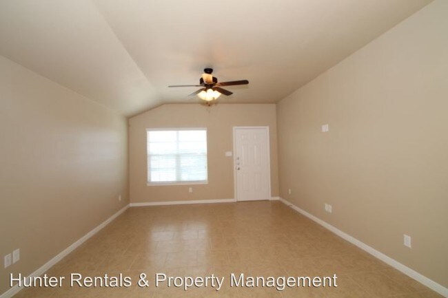Building Photo - 3 br, 2 bath Apartment - 4607-B Cambridge Dr