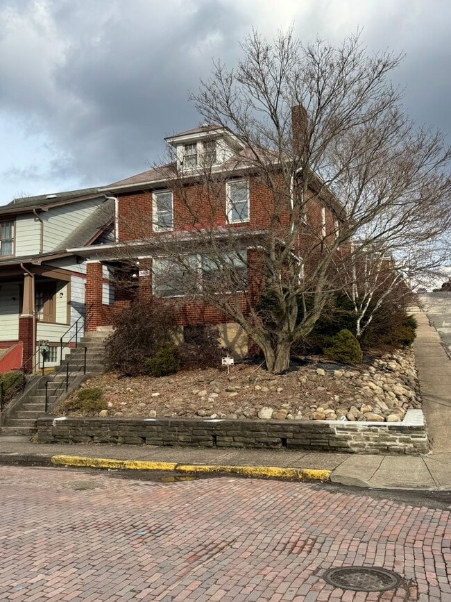 Photo - 1415 Freemont St Apartment