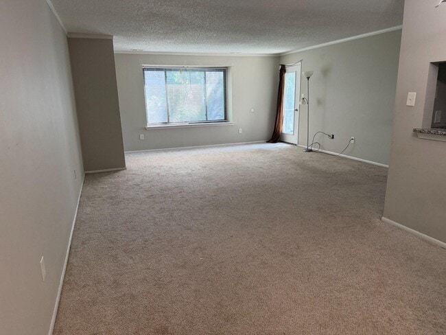 Building Photo - 5518A Aberdeen Dr