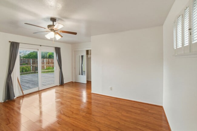 Building Photo - 3108 Pennland Dr