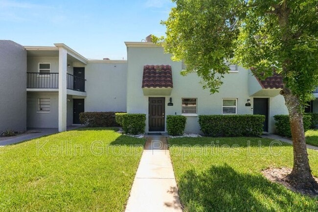 Building Photo - 2862 Somerset Park Dr