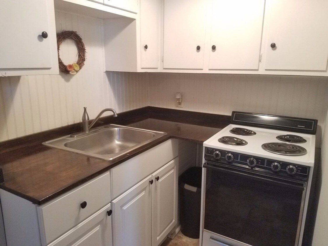 Foto principal - 202 E Lemon St