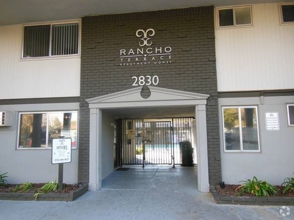 Foto principal - Rancho Terrace Apartments