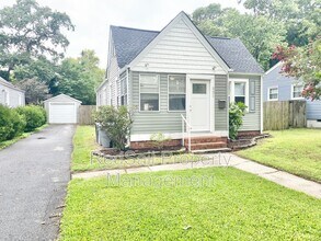 Building Photo - 221 Cherry Ave