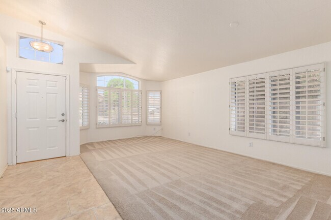 Foto del edificio - 6195 W Blackhawk Dr