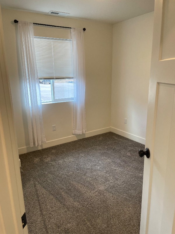 Building Photo - 920 S 25 E