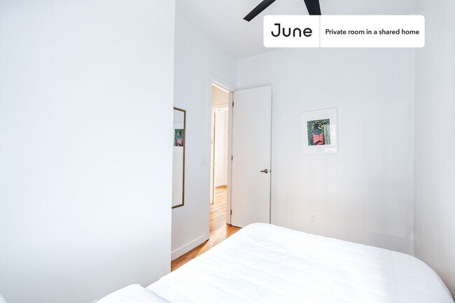 Foto del edificio - Room in Shared 4 bed/2 bath home