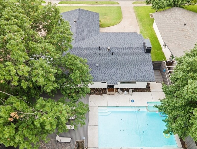 Photo - 3409 High Vista Dr House