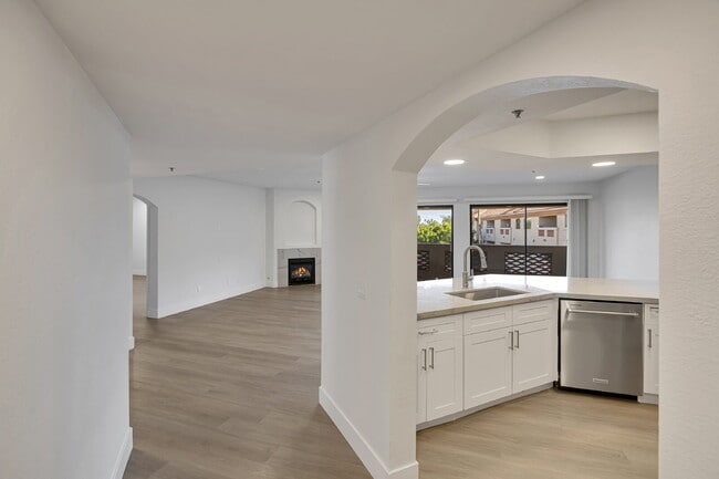 Building Photo - Biltmore Area Condo with Camelback Mountain View!