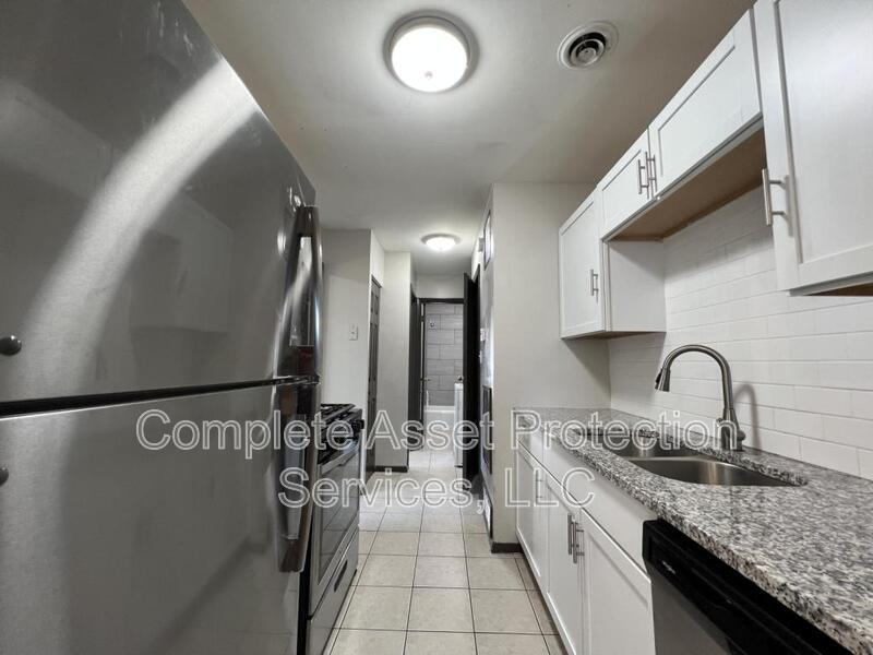 Primary Photo - 938 N Wood St