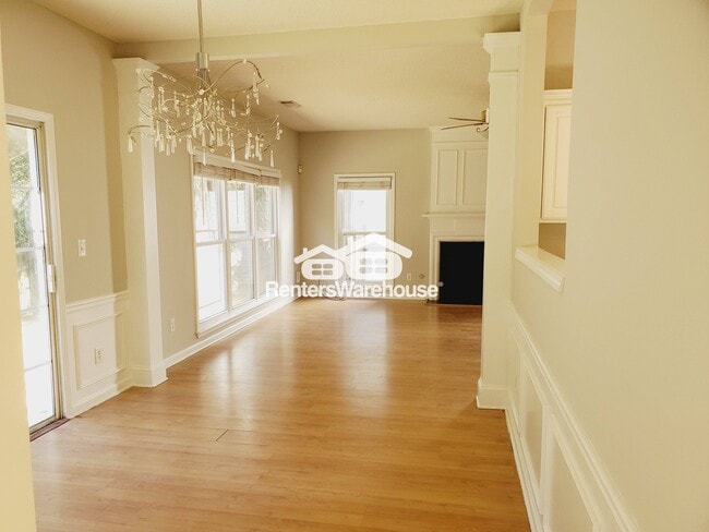 Building Photo - 2706 Cottesford Dr SE