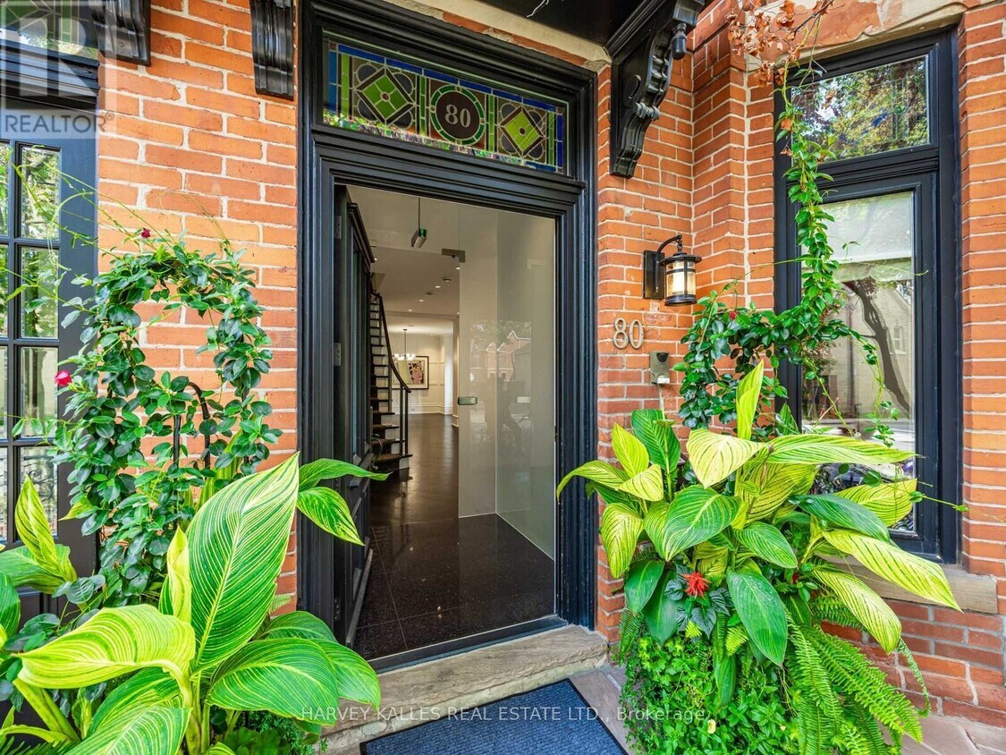 Photo principale - 80 Hazelton Ave