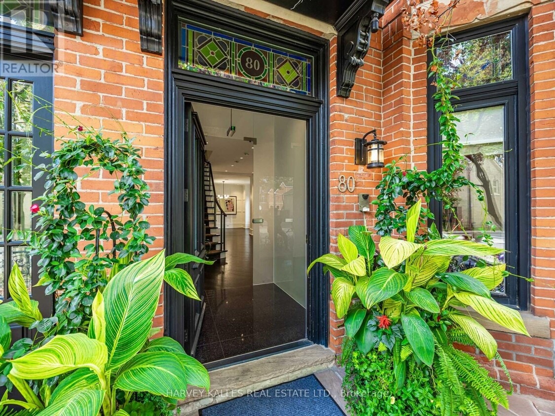 Primary Photo - 80 Hazelton Ave