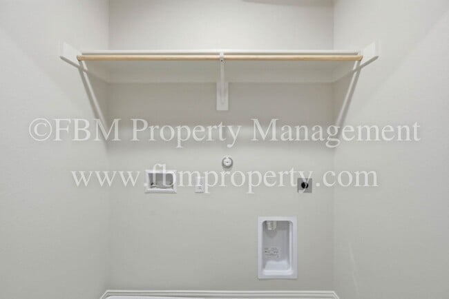 Foto del edificio - 1793 Ethereal Ln