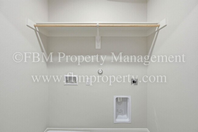 Building Photo - 1801 Ethereal Ln