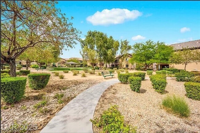Building Photo - 6868 Sky Pointe Dr