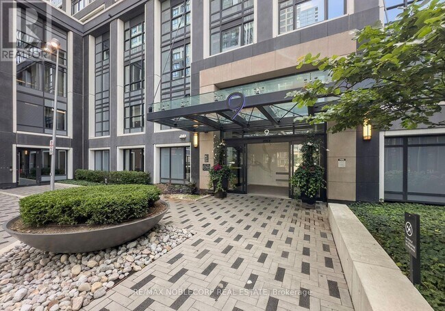 Photo du bâtiment - 9 Mabelle Ave