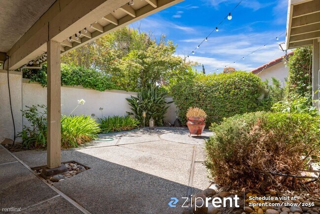 Foto del edificio - 4 br, 2.5 bath House - 40656 Mission Blvd,...