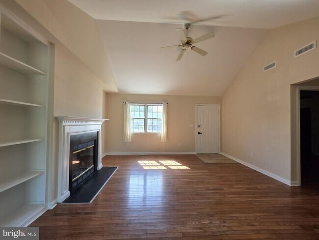 Foto del edificio - 1405 Bantry Ln