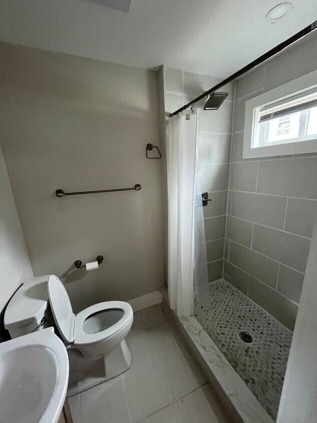 Foto del edificio - 308-310 E 11th St