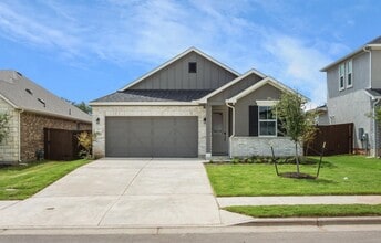 Building Photo - 213 Torchwood Dr