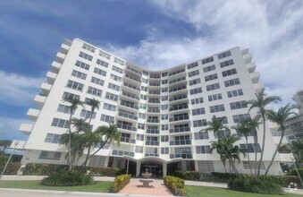 Building Photo - 2800 N Flagler Dr