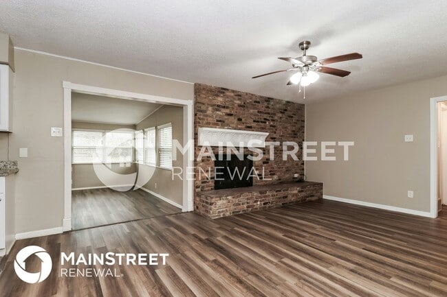 Building Photo - 3812 Glenmont Dr
