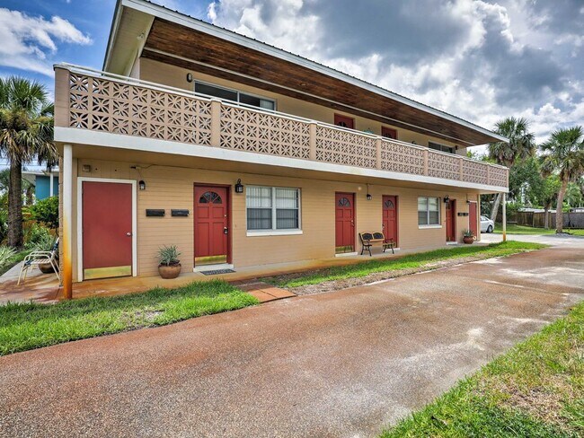 Building Photo - 506 University Blvd
