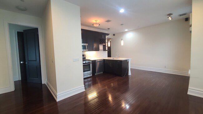 Foto del edificio - 3121 Central Ave