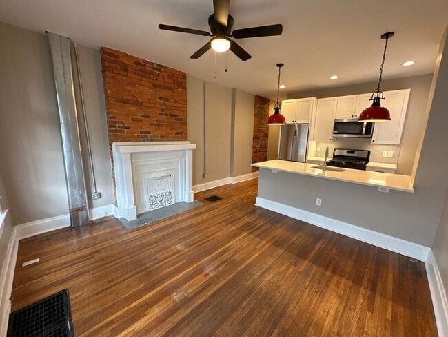 Foto del edificio - Chittenden Ave 145-147 48K