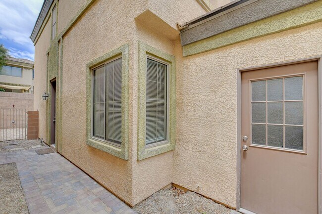 Building Photo - SINGLE FAMILY HOME IN CENTENNIAL HILLS