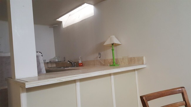 Foto del edificio - 204 E Callender St