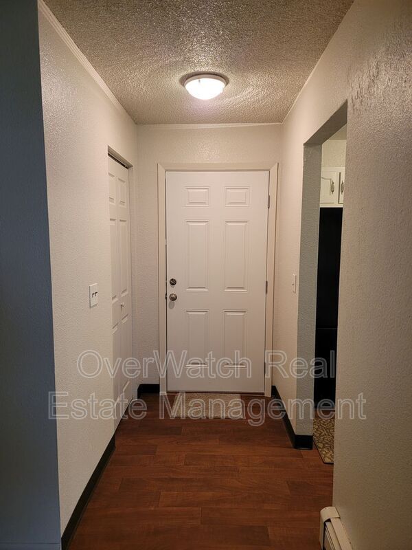 Foto del edificio - 8110 E 16th Ave