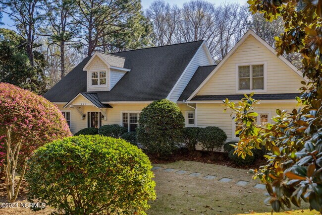 Building Photo - 905 Sandavis Rd