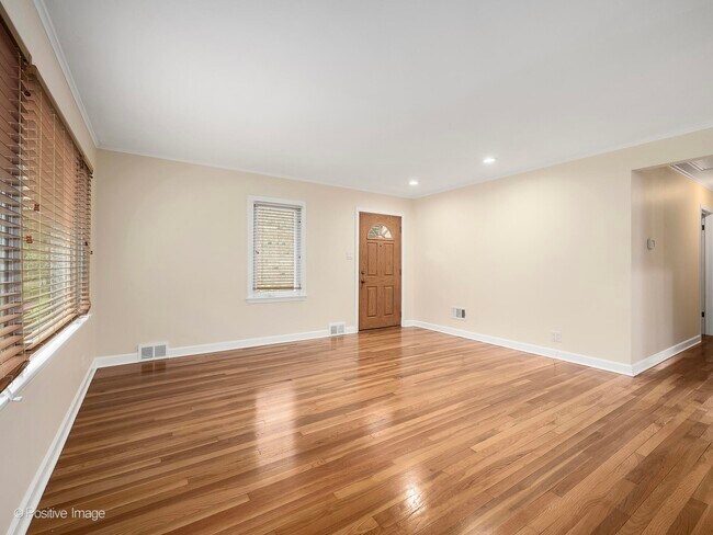 Foto del edificio - 39 S Bruner St