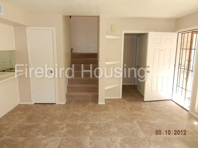 Foto del edificio - 222 W Brown Rd