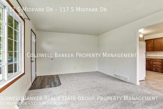 Foto del edificio - 117 S Midpark Dr