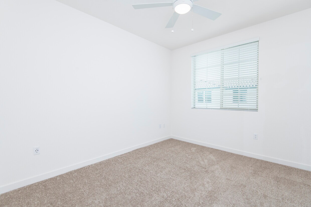 Woods at King Apartments Apartments in Green Brook, NJ