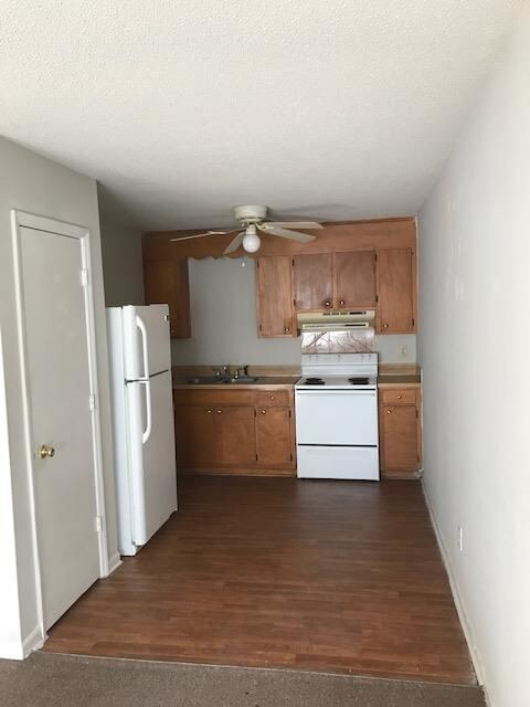 Building Photo - 2 bedroom apartment on one level